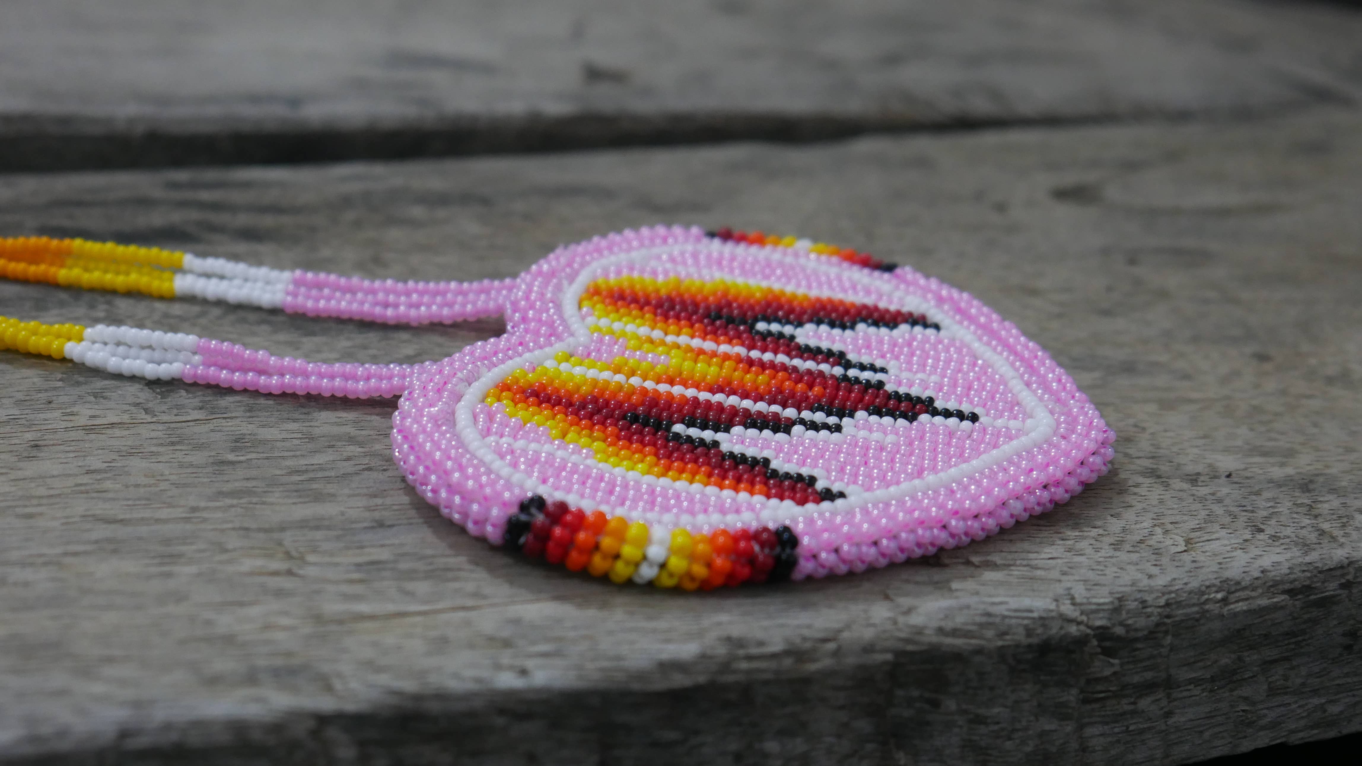 KANGURAH - Wholesale Pendant/Charm Necklace - Native American Style Beaded Heart medallions2