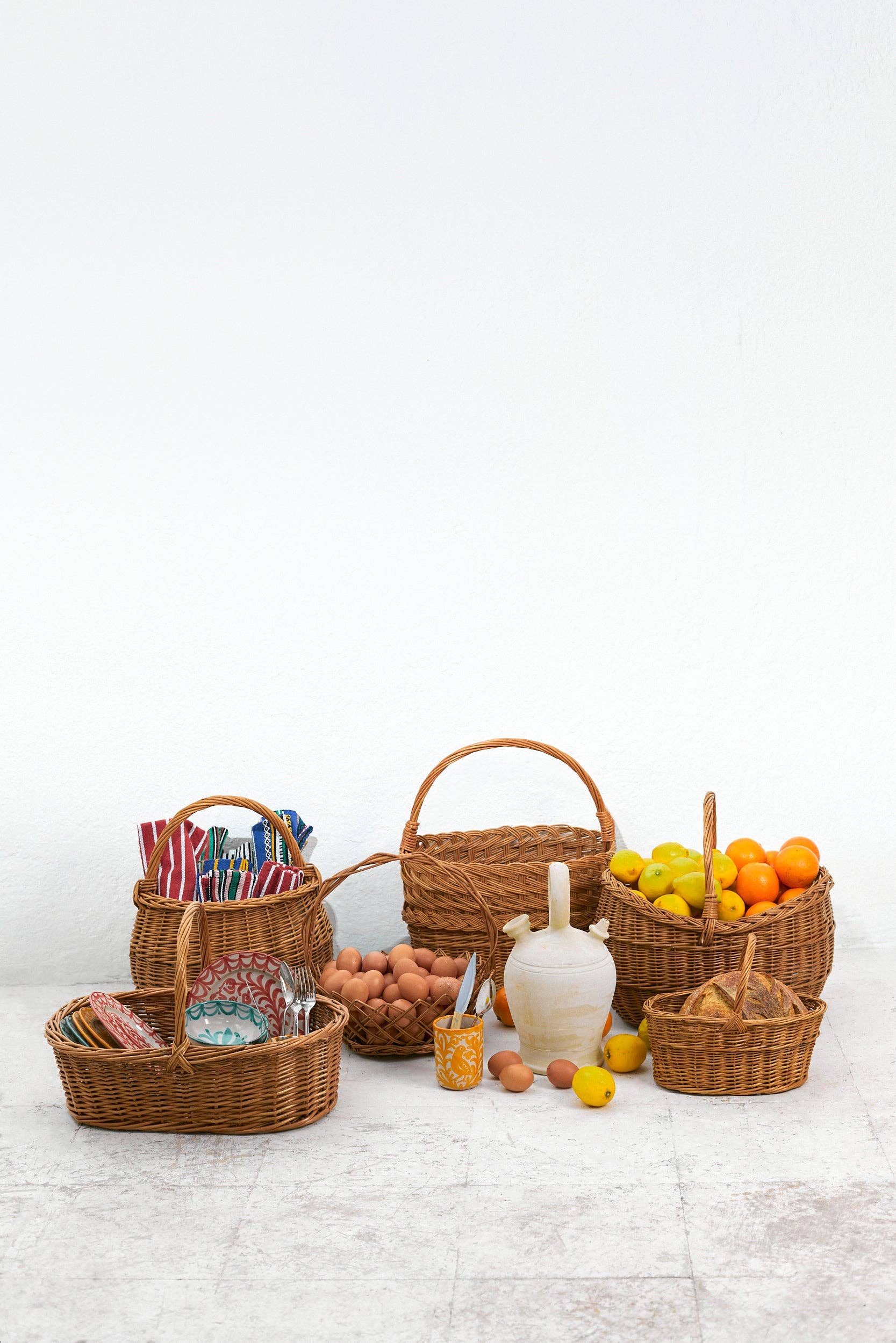 Eturel Madrid - Venta al por mayor Cestas - Cesta redonda mimbre natural5