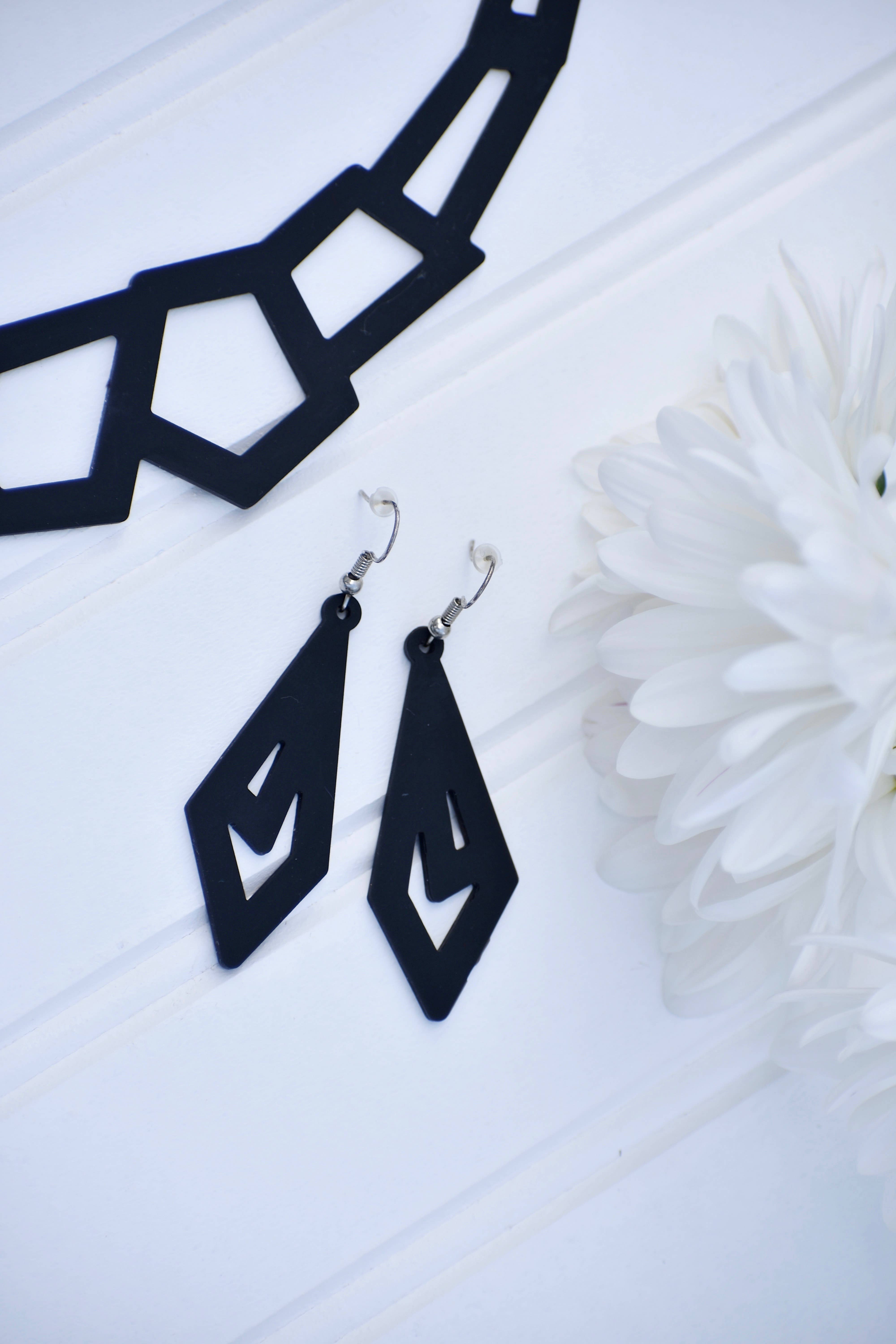 APARA Jewelry – wholesale Hängande örhängen – Trendiga örhängen4