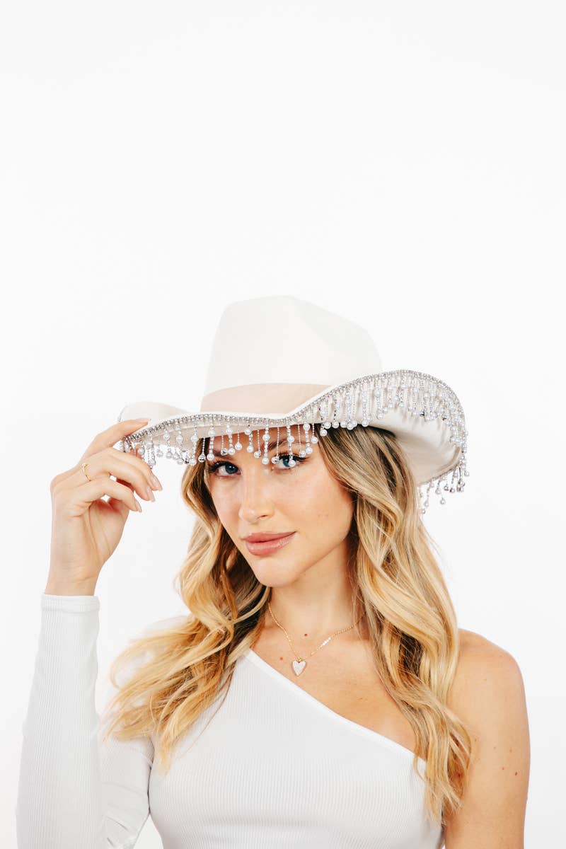 Collections by Fame Accessories – wholesale Cowboyhatt - Dam – Pärlhatt med strassfrans i västerländsk cowboystil0