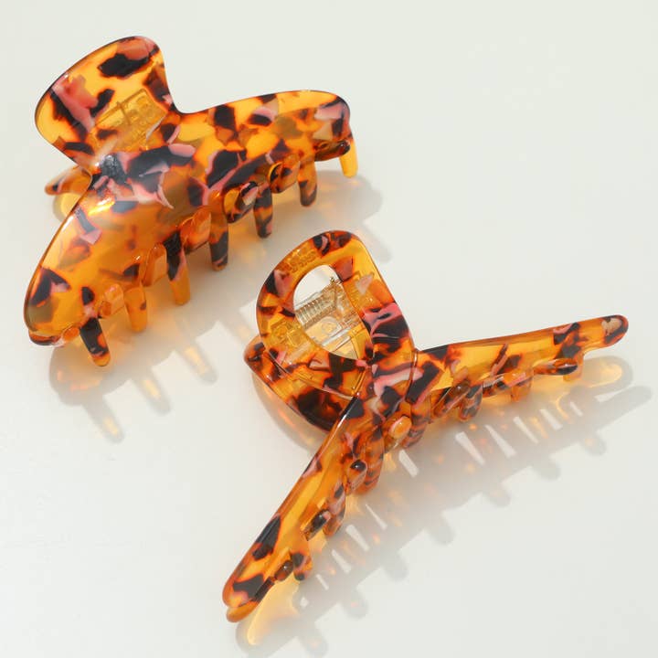 Spiced Tortoise | Assorted Small/Medium Claw Clips for wholesale on Faire1