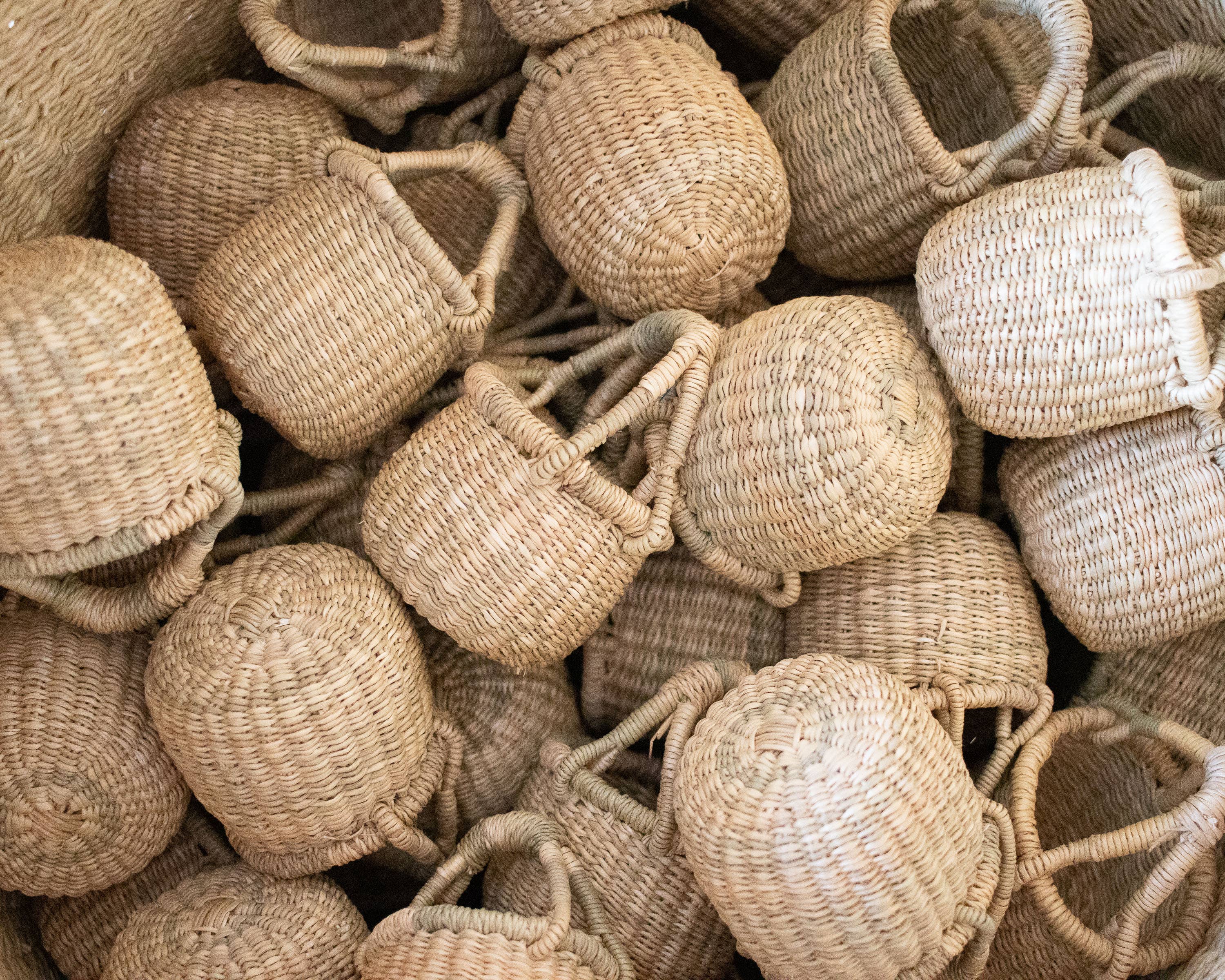 Heddle & Lamm - Wholesale Basket - Teeny Tiny Kandiga Basket - Natural2