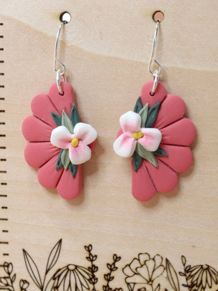 Pendientes rosas Half Flower para venta al por mayor de kaitmadedesign