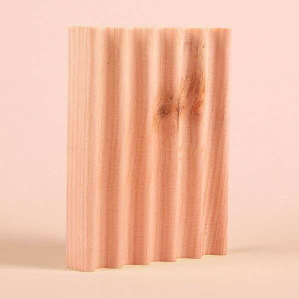 Wooden Soap holder -Handmade in Switzerland from Alpine Pine for wholesale by Zizania Biobotanica
