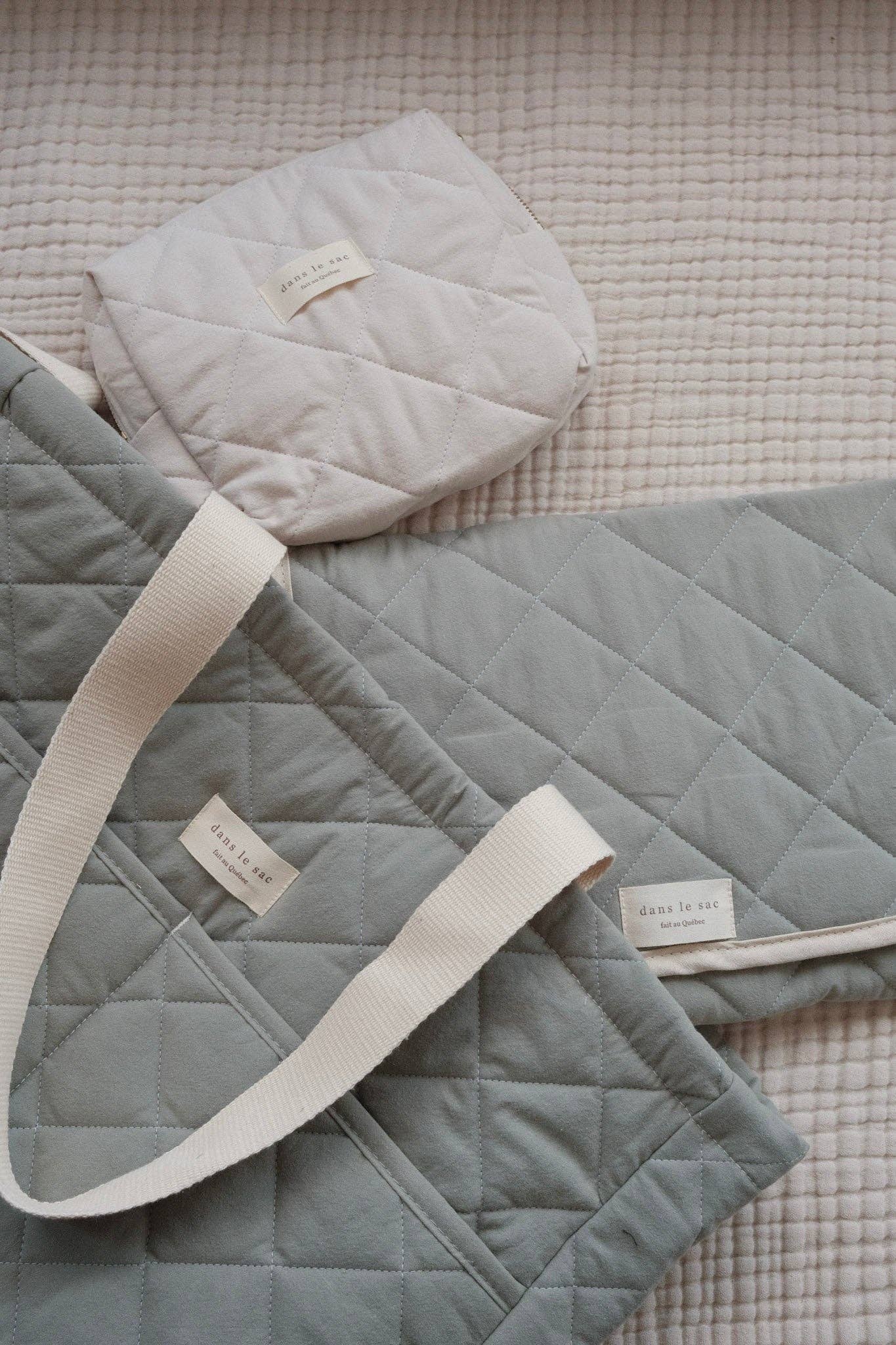 Dans le sac – wholesale Blöjbytesmatta - Baby – Skötmatta för baby - lätt att stoppa i skötväskan5