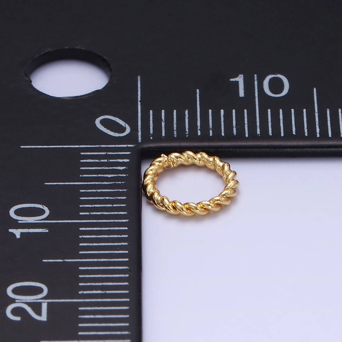 Aim Eternal - Wholesale Clasp - 16K Gold Filled 8mm Croissant Twist Closed Jump Ring Findings By Bag | Z7361