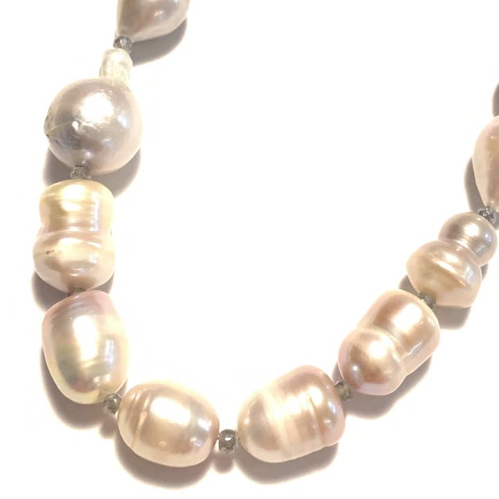 Solid Design Studios - Wholesale Beaded/Pearl Necklace - Peach Freshwater Pearl Necklace With Labradorite3