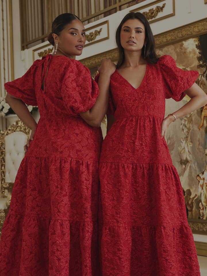 Arielle Jacquard Maxi Tiered Dress Curve for wholesale by Sugarlips