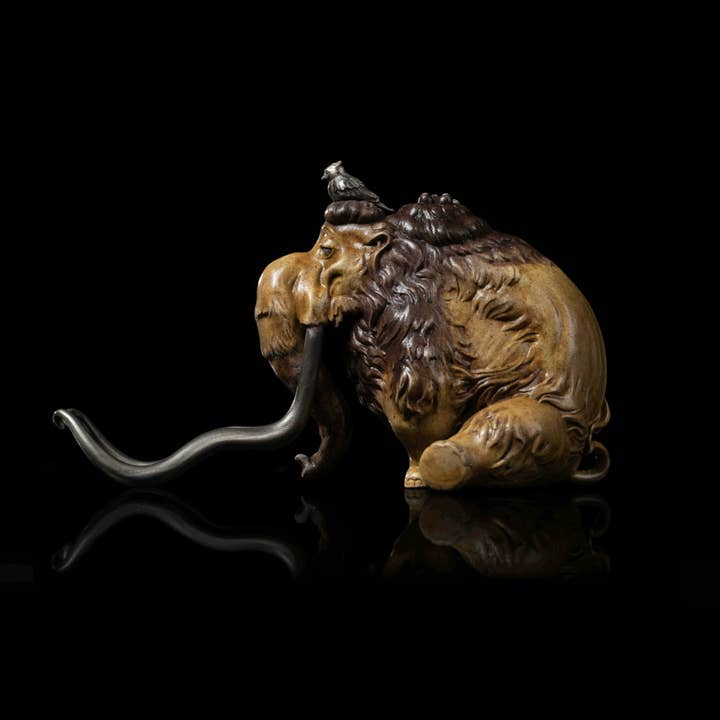 Mammoth Phone Holder for wholesale by Coppertist.wu