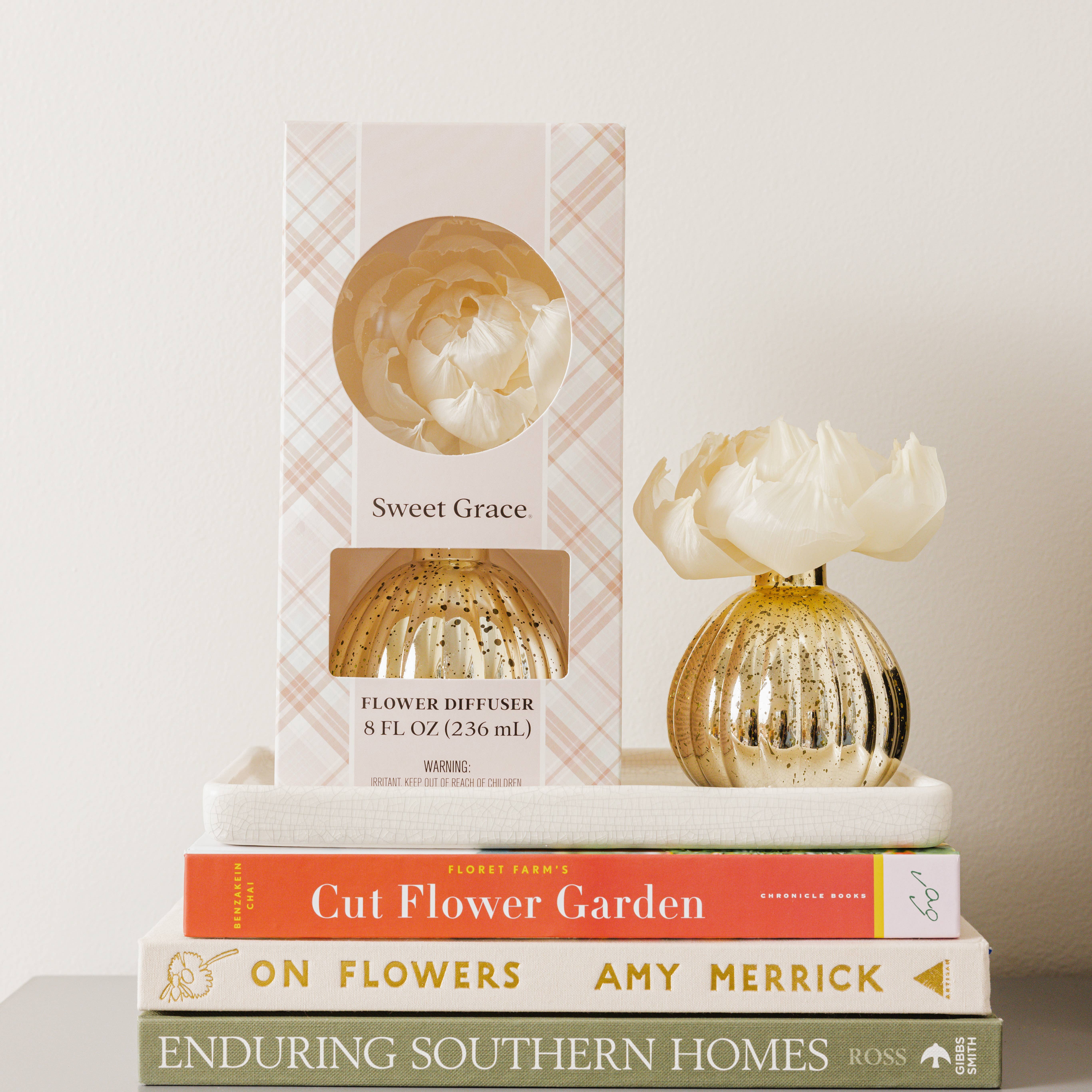 Bridgewater Candle Company - Wholesale Reed Diffuser - Sweet Grace Plaid Flower Diffuser2