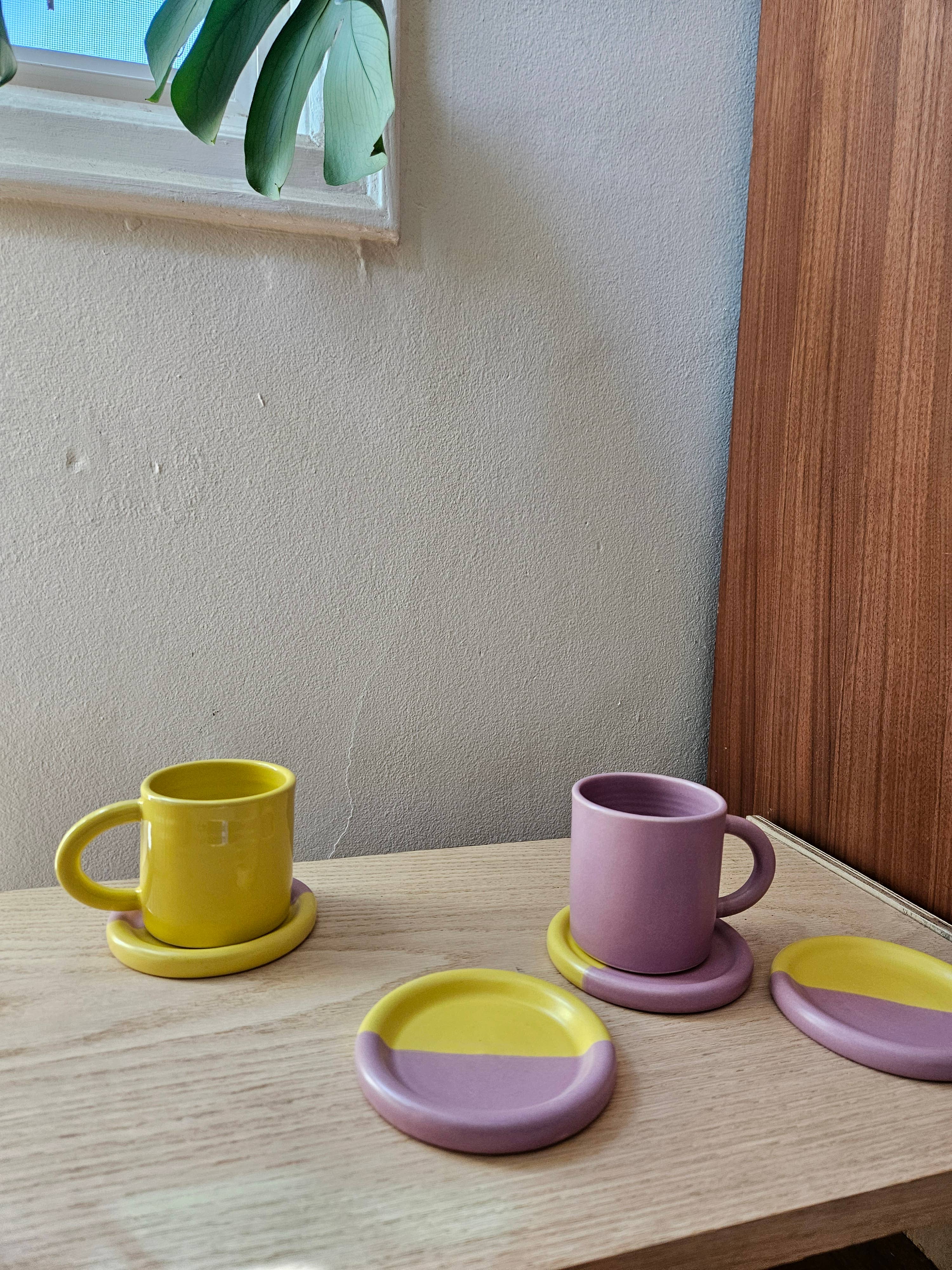 Bad Dogs Studio – Engroshandel Kaffekrus – Classic krus • Håndlavet keramisk farverigt kaffekrus1