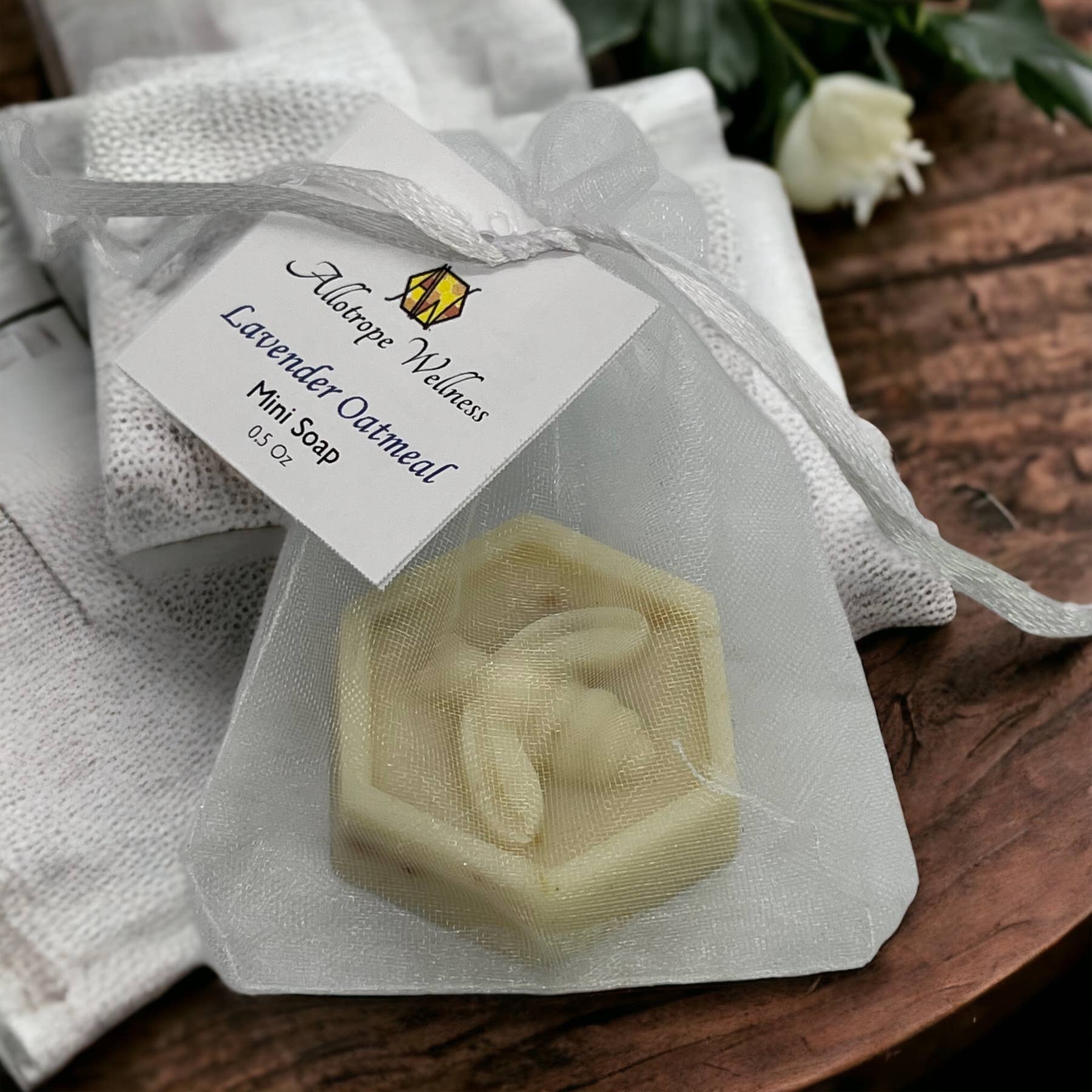 Allotrope Wellness, Inc. - Vente Pains de savon - Savon Miniature Naturel à l'Avoine et Lavande4