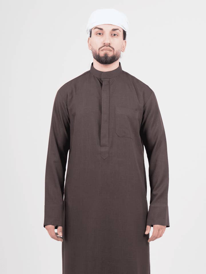 Herren Nussbaum Semiramis Kuwaiti Thobe für den Großhandel von MY LITTLE JUBBA