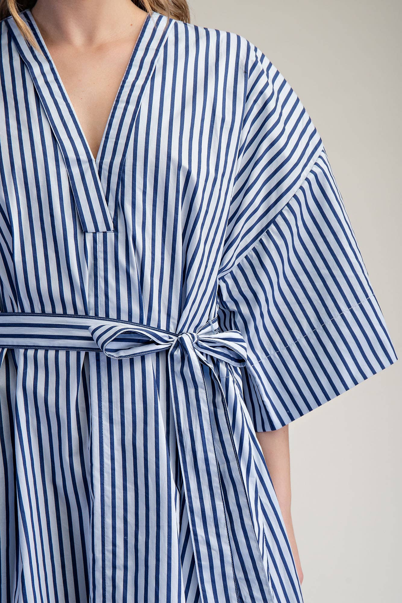 Glam - Wholesale Dress - Women's - Belted Relaxed Stripe Midi Dress11