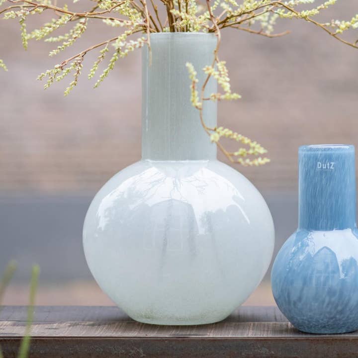 Flowervase GRANDO - H48 D32 cm - LIGHTGREY Glass for wholesale by DutZ Collection @ Lowlands Design