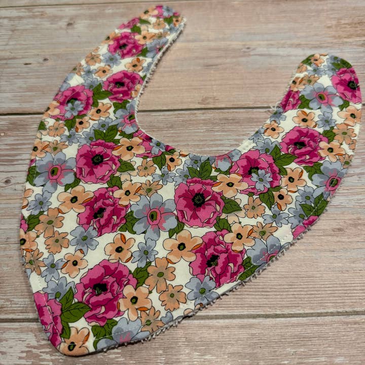 Finished with a Kiss - Wholesale Bib - Baby - Baby Bib - Dribble Bib - MinaÂ