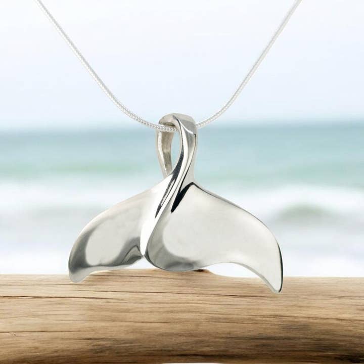Hvalhale Vedhæng – Sealife Kollektion - Sterlingsølv på Slangekæde for engroshandel hos Big Blue by Roland St John