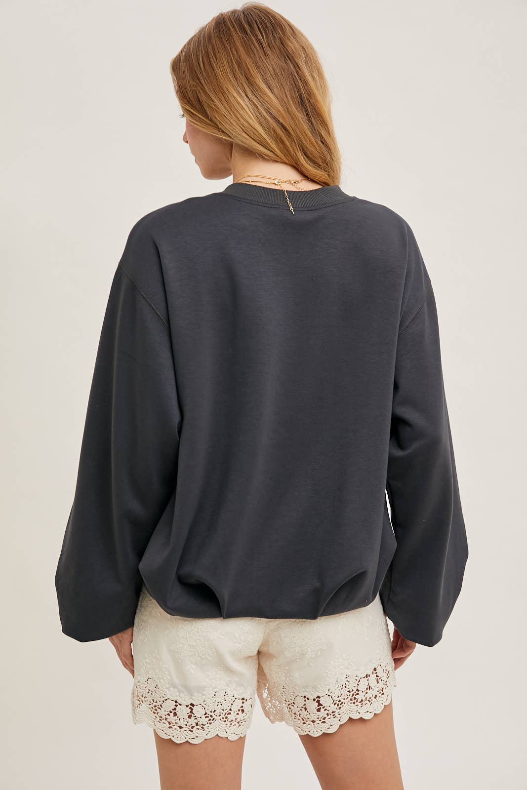 Bluivy – Engroshandel Sweatshirt - Dame – SOFTSTREME PULLOVER MED VOLUMINØSE ÆRMER5