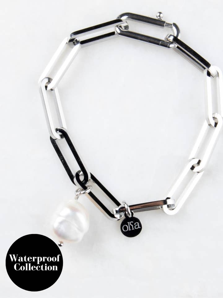 Belinda Waterproof Chunky Paperlink Bracelet - Silver Plated Stainless Steel/Baroque Pearl for wholesale by Olia Jewellery