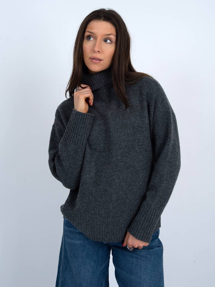 LUCELITA LONG SLEEVE TURTLE NECK PULL-OVER - 77S525S for wholesale by RD Style