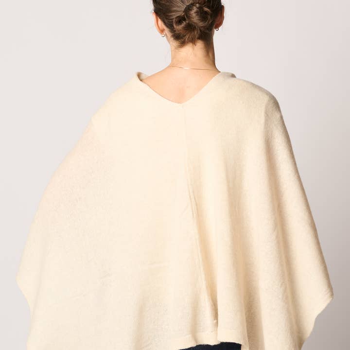 Margolis Pineo Italia - Wholesale Poncho - Women's - ROMA TRAVEL PONCHO - Cashmere-Blend Best Seller72