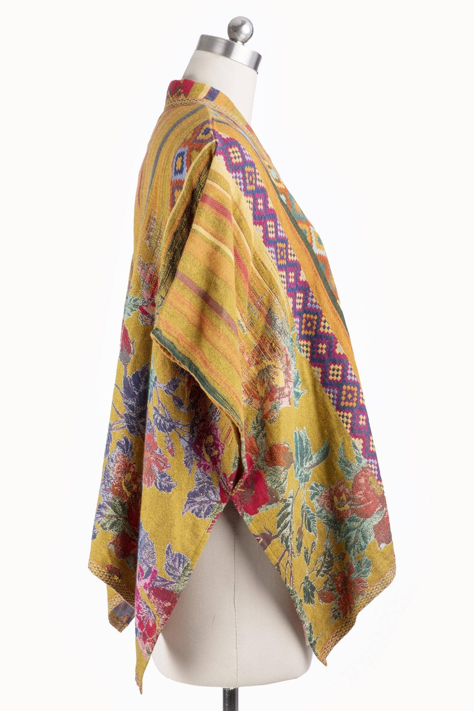 SAACHI – wholesale Poncho – Women's – Floral Geometric Short Open Poncho15