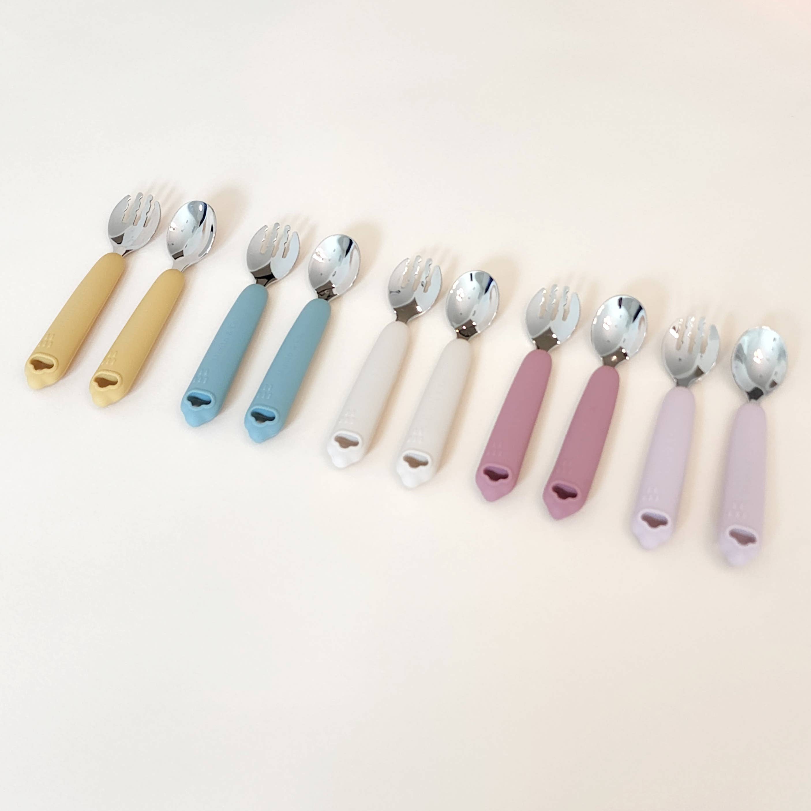 Minito & Co. – wholesale Flatware set – Kids & Baby – Silicone & Stainless Steel kids Utensils with Case7