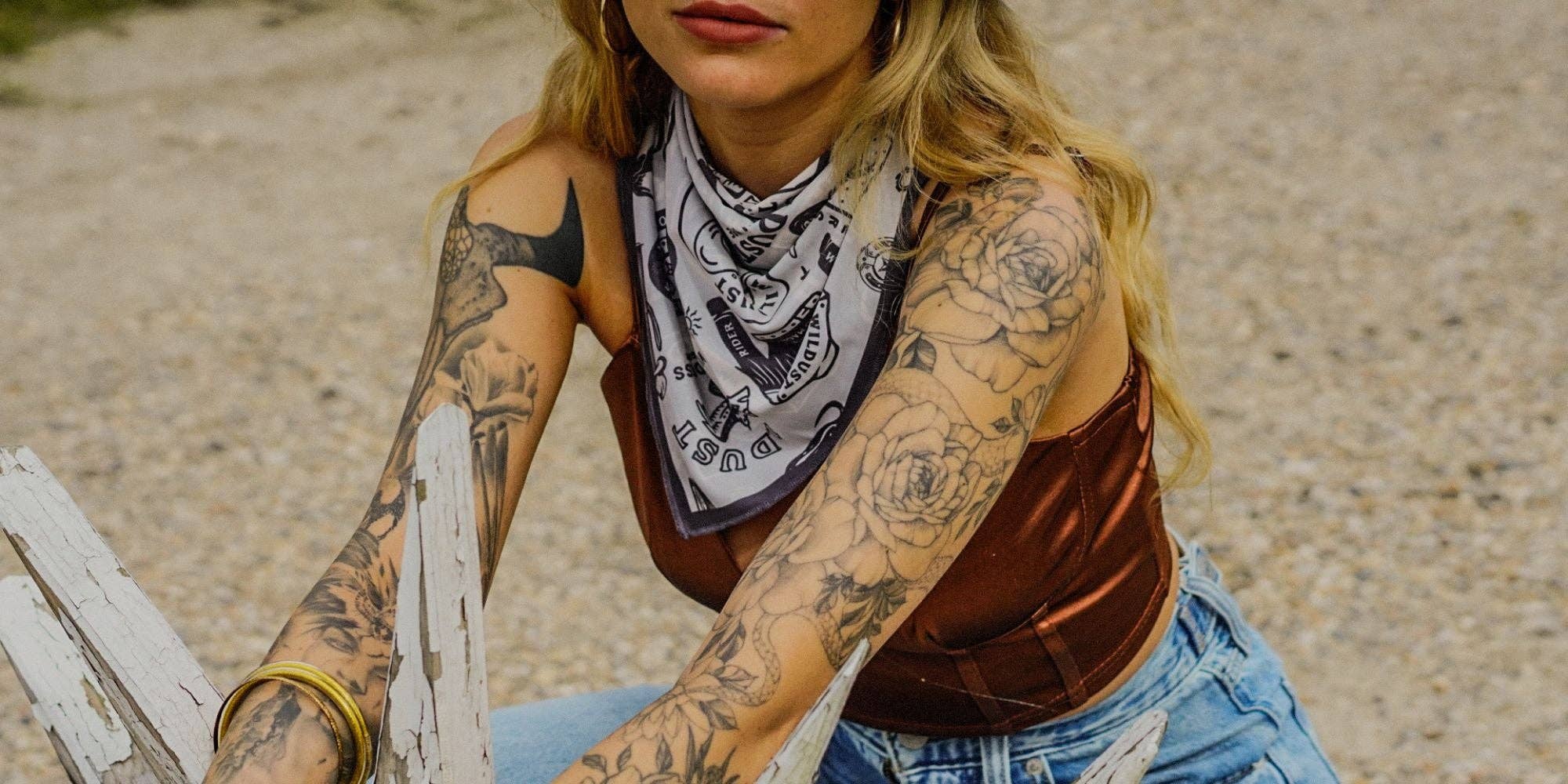 WILDUST – Engroshandel Tørklæde - Dame – MOTORCYKEL TØRKLÆDE - WILD SPIRIT GRÅ2