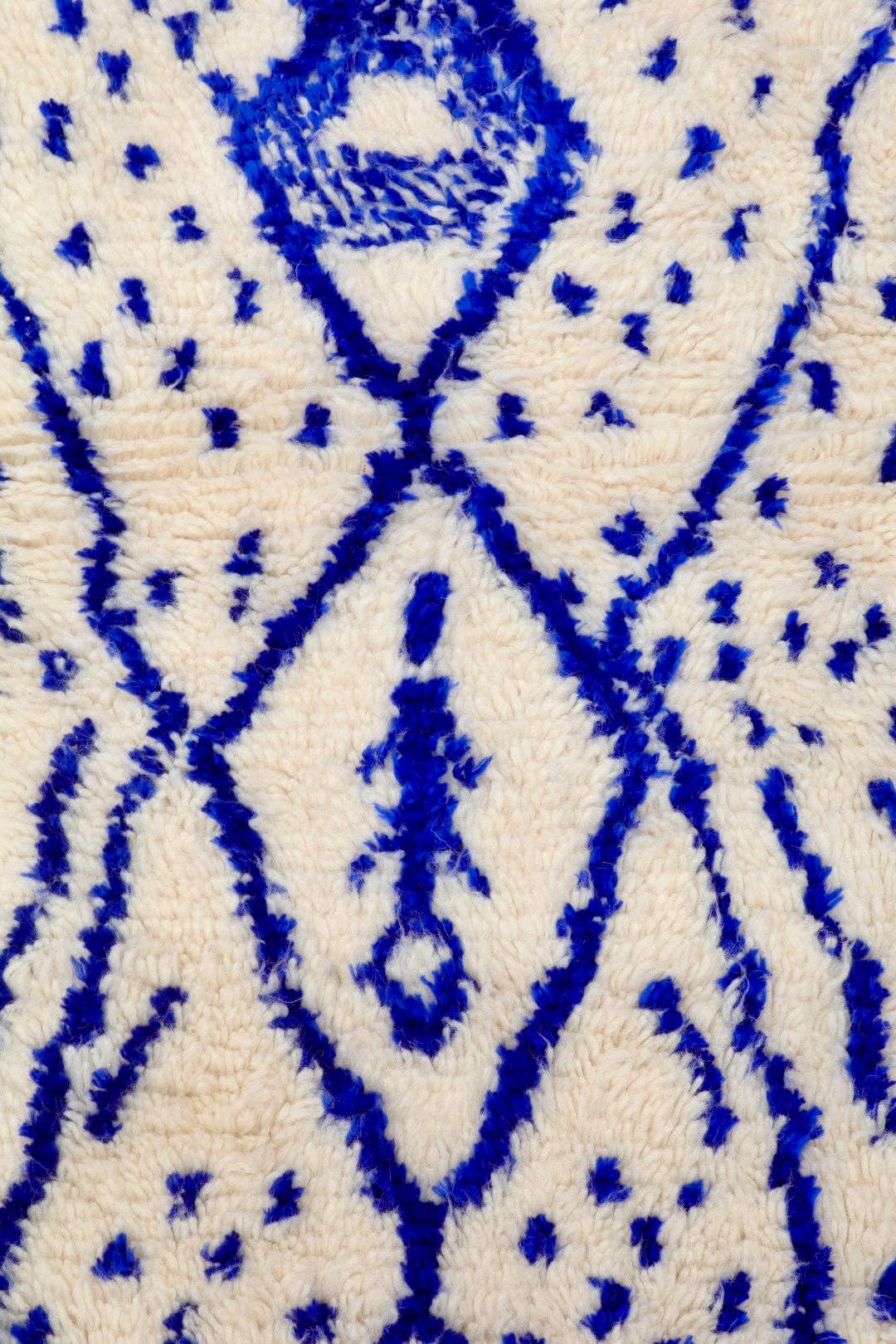 Néda - Wholesale Area Rug - Colorful Berber Rug Azilal White Klein Blue Patterns - 165 x 98 cm9