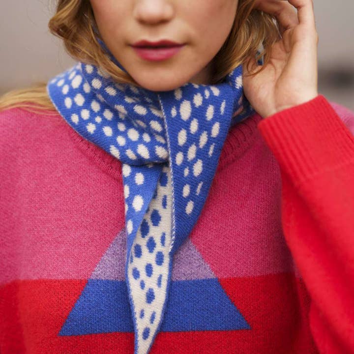 Donna Wilson – wholesale Scarf – Unisex – Blue Spotty Neckerchief3