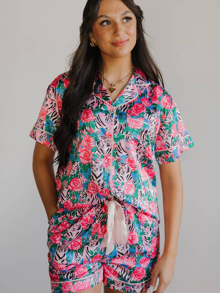 Spikes and Seams – wholesale Pyjamasset - Dam – Tigerpyjamas, Safaripyjamaset, Resortmatchande set, strand3