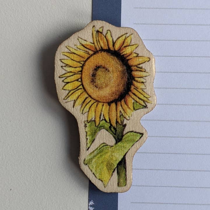 Aimant de réfrigérateur en bois avec fleur de tournesol pour la vente par Hodgepodge