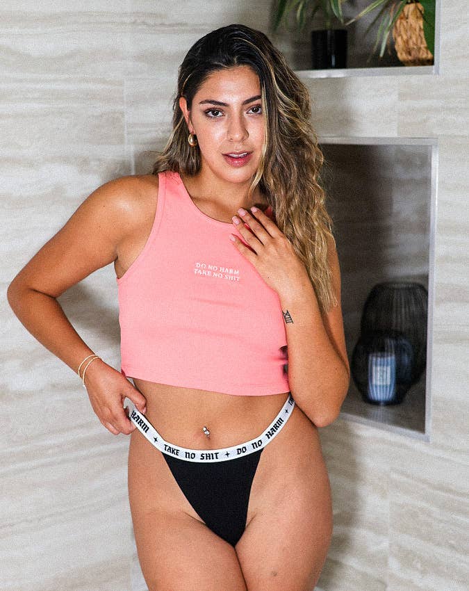 Discreture – Großhandel Unterwäsche – Damen – Motto Thong