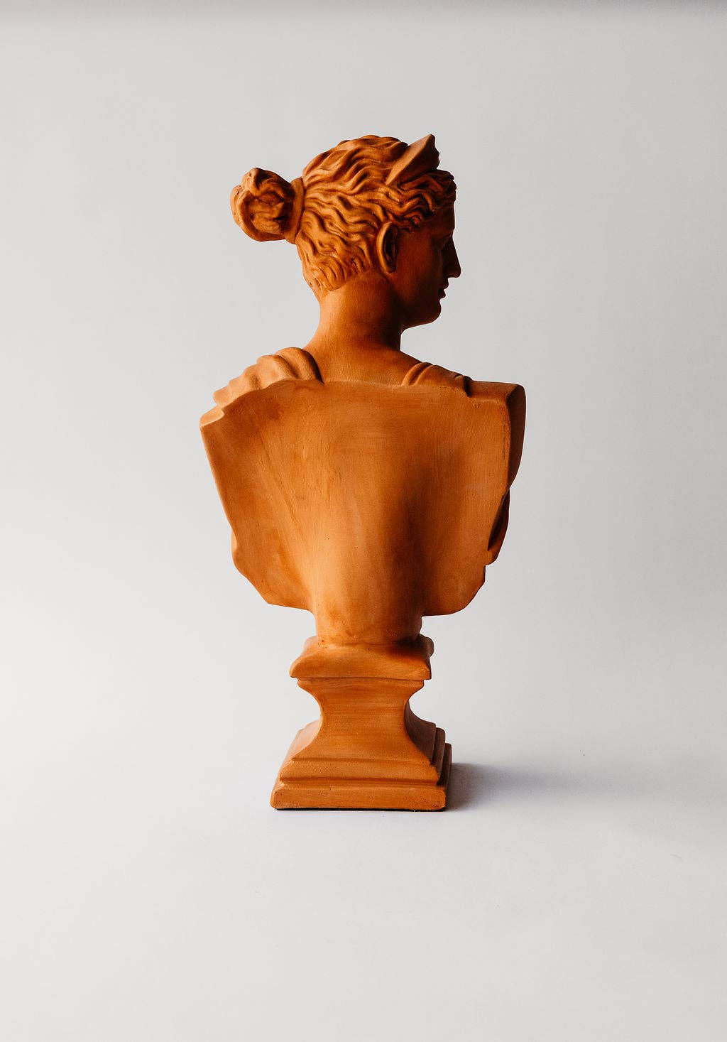 House Parts, Inc. - Wholesale Sculpture - Bust of Diana9