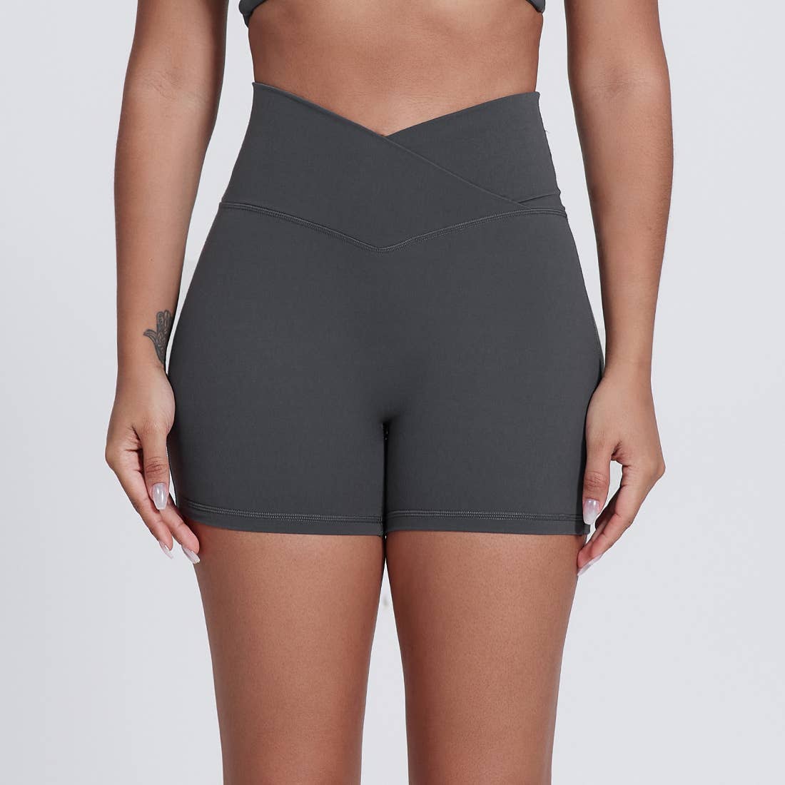 Sodalemon – Großhandel Sport-Shorts – Damen – Damen V-Cross Po-liftende Sport-Yoga-Shorts6