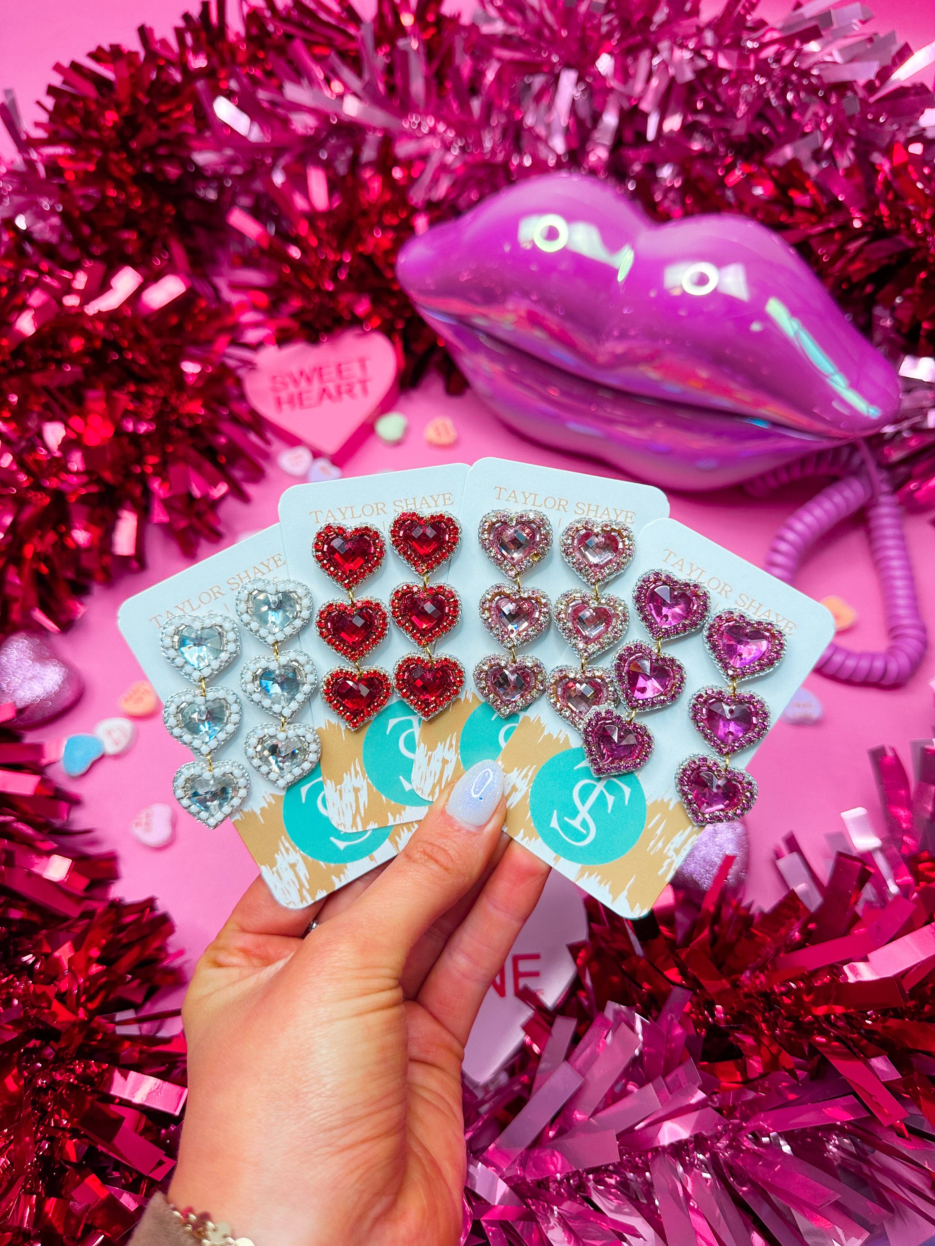 Taylor Shaye Designs - Vente Boucles d'oreilles pendantes - Coeurs à trois perles Rosaline2