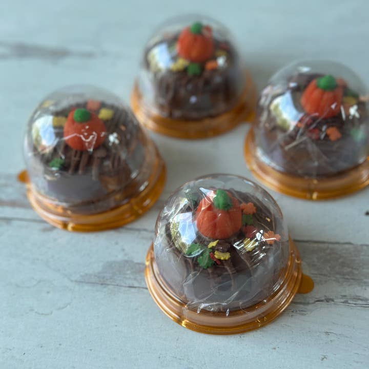 Chocolates Unlimited by Denise - Wholesale Chocolate Covered Sweets - Pumpkin Creme Chocolate Covered Oreos 5