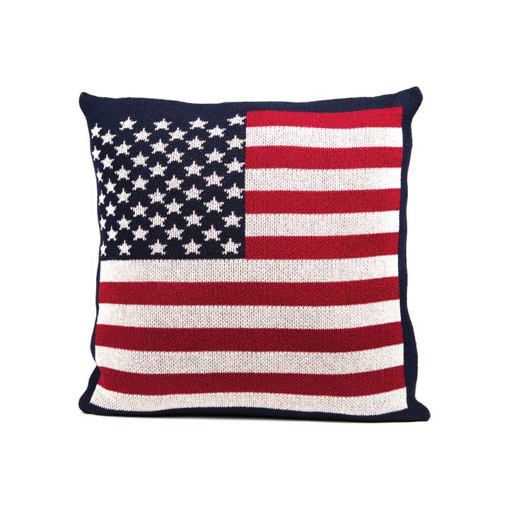 In2Green - Wholesale Throw/Decorative Pillow - Cotton Sustainable Knit Pillow - American Flag
1