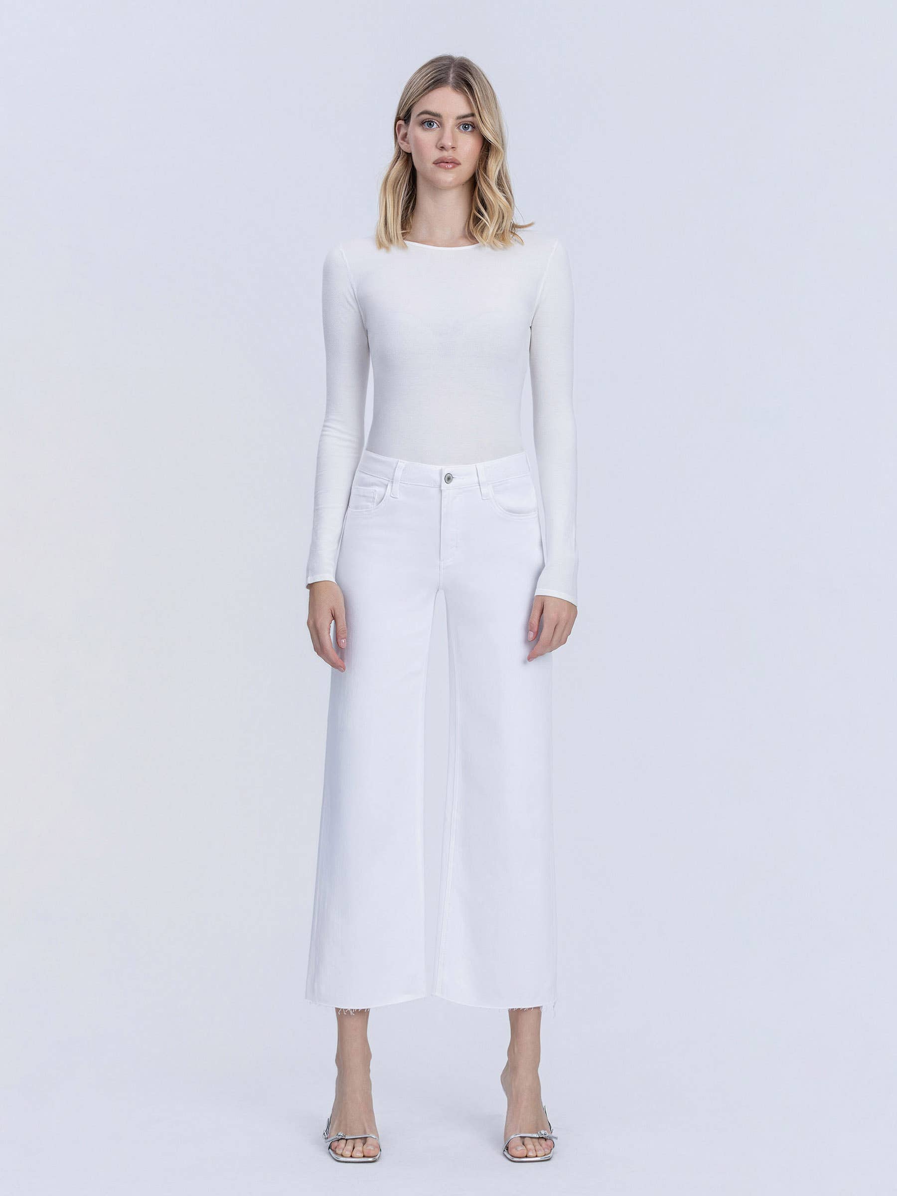 HIGH RISE OPTIC WHITE CROP WIDE LEG JEANS T5894WH for wholesale on Faire3