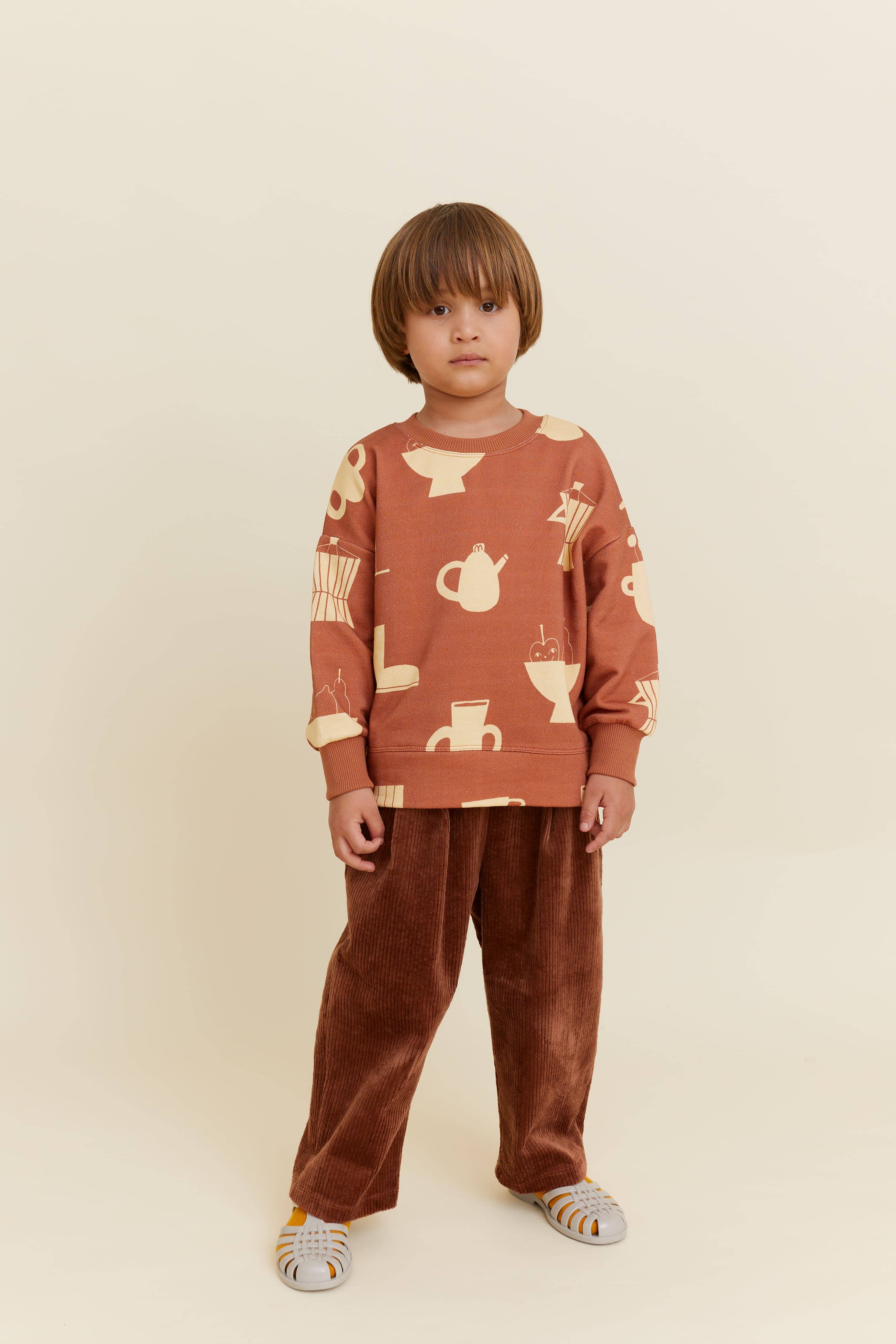 Marrón SUDADERA ESTAMPADA DE MERCADO DE PULGAS DE ALGODÓN ORGÁNICO de venta al por mayor en Faire1