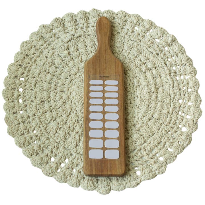 Champ de Lilas | Bandes de Vernis Gel pour la vente par Urban Farm Apothecary & Urban Farm Cosmetics