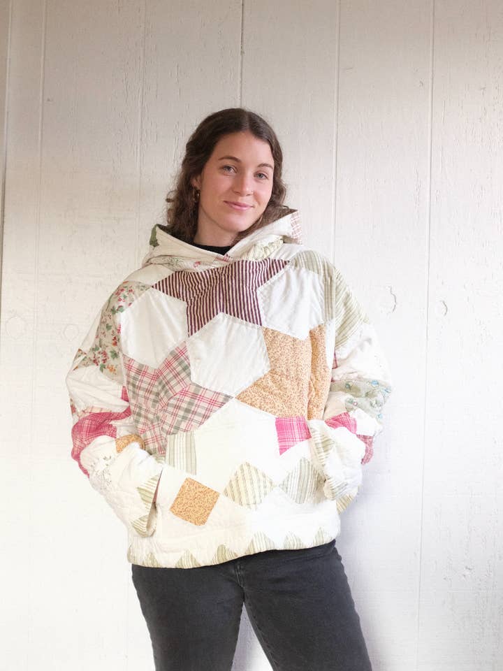 Felpa con cappuccio trapuntata - trapunte assortite per la vendita all'ingrosso da parte di Reclaim Creative