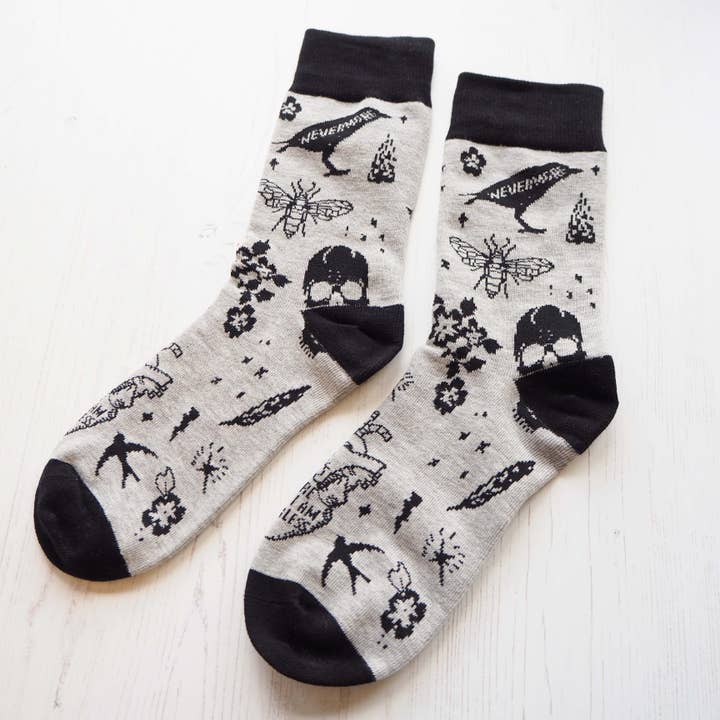 LiteraryEmporium - Wholesale Socks - Unisex - Gothic Literature Patterned Socks