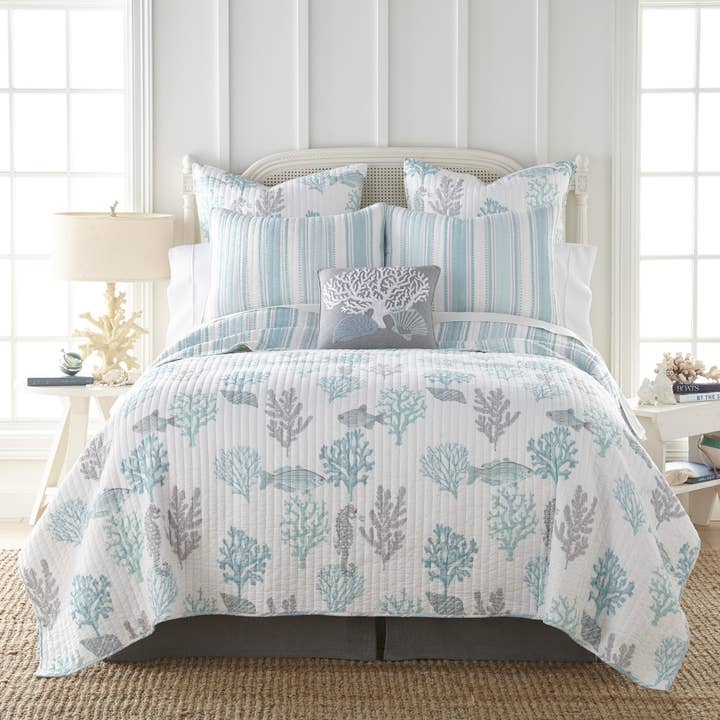 Teal Cape Coral Quilt Set for wholesale on Faire2