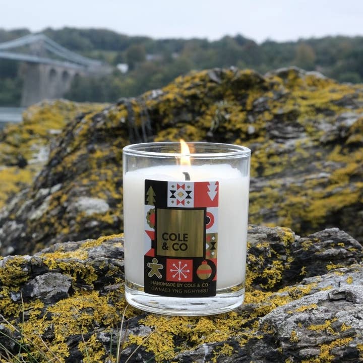 Christmas candle with a seasonal fragrance for wholesale by Cole & Co