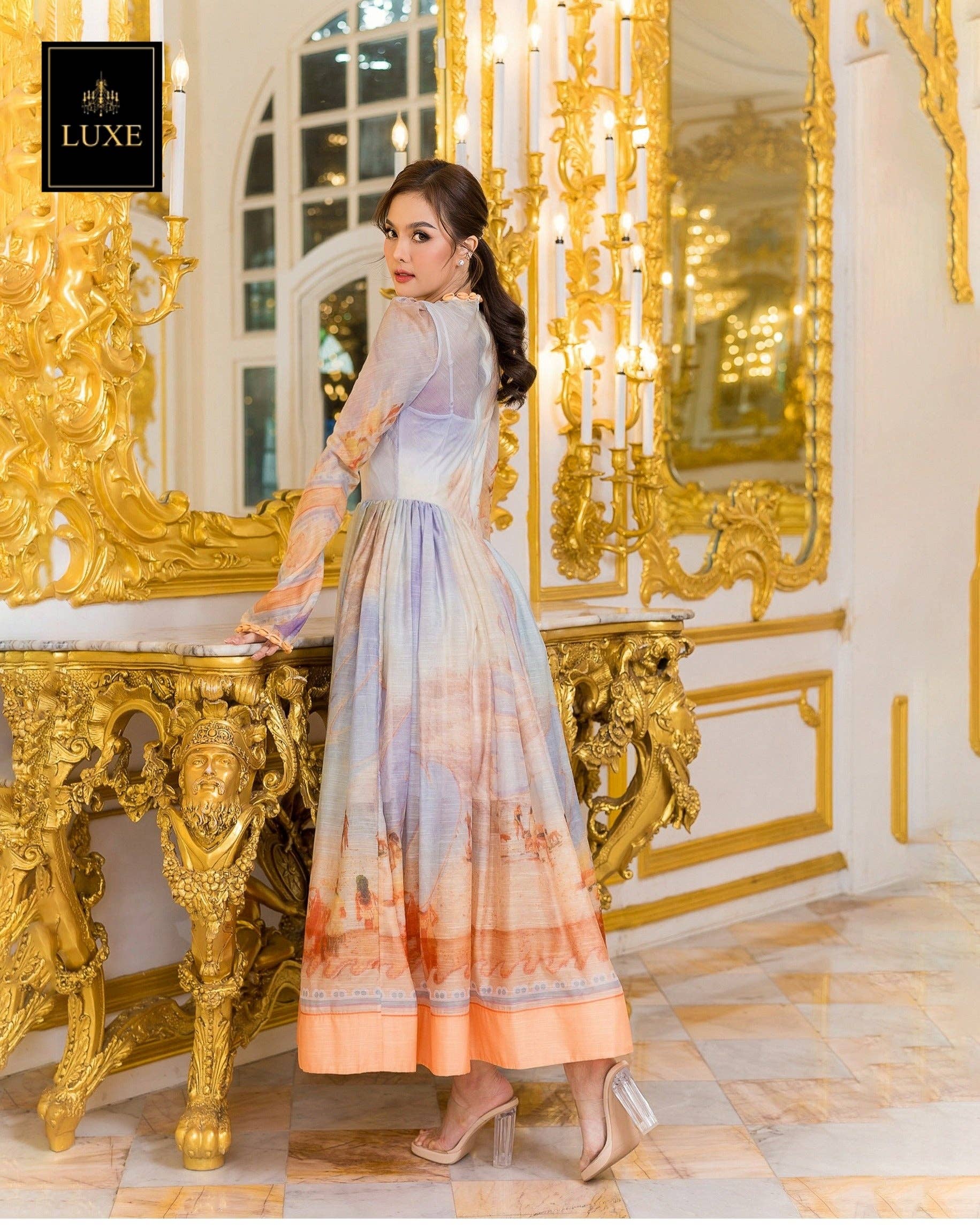 AlexyDesings – Engroshandel Kjole - Dame – Broderet skrå langærmet kjole4