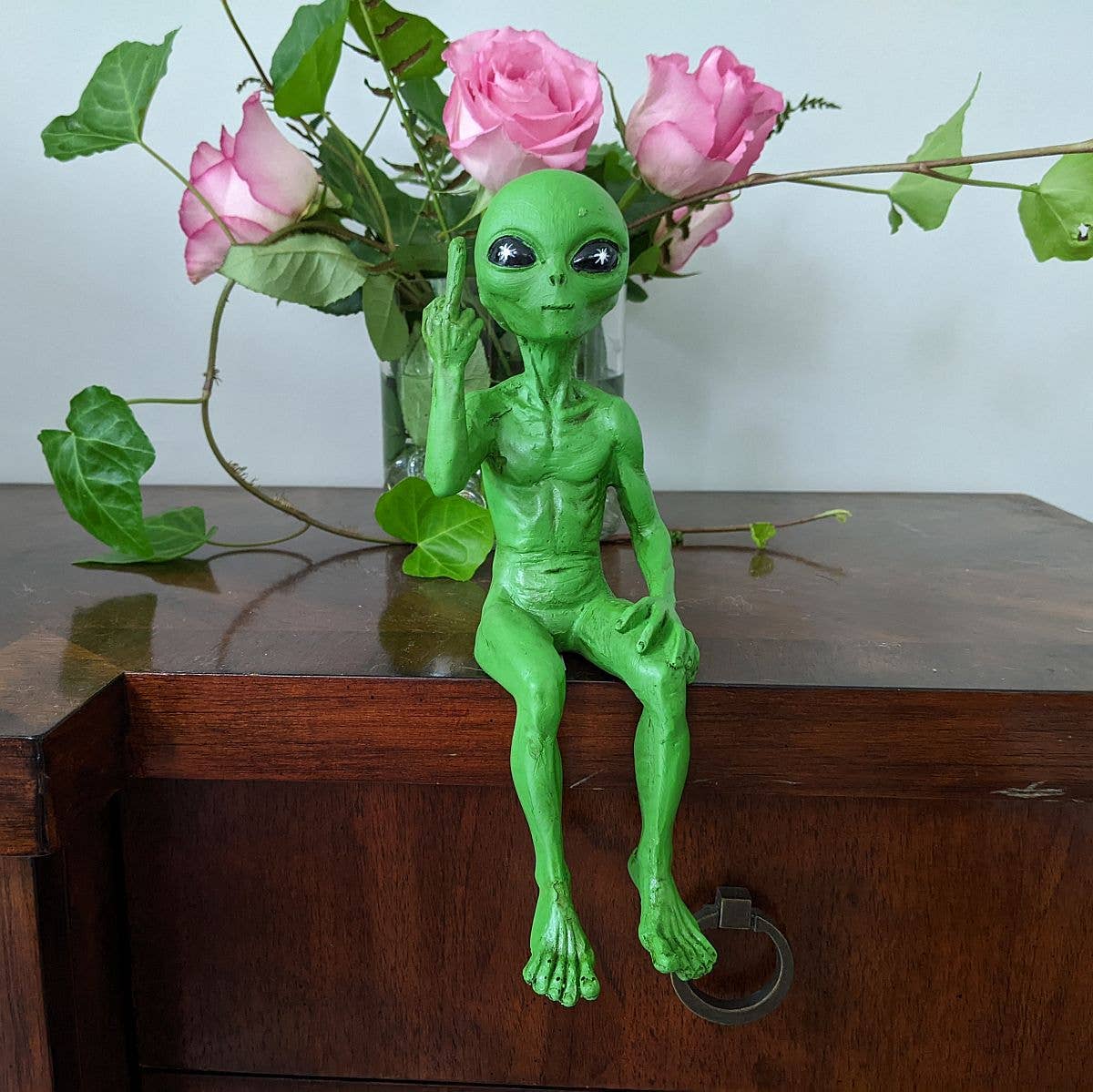 John Bernard & Company - Wholesale Outdoor Ornament/Decor - Rude Alien Statue “Flipping The Bird” 10″ H Shelf Sitter 3