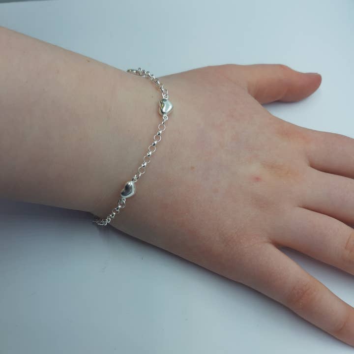 CLANDELA - Wholesale Charm/Dangle Bracelet - Hearts Child's Bracelet3