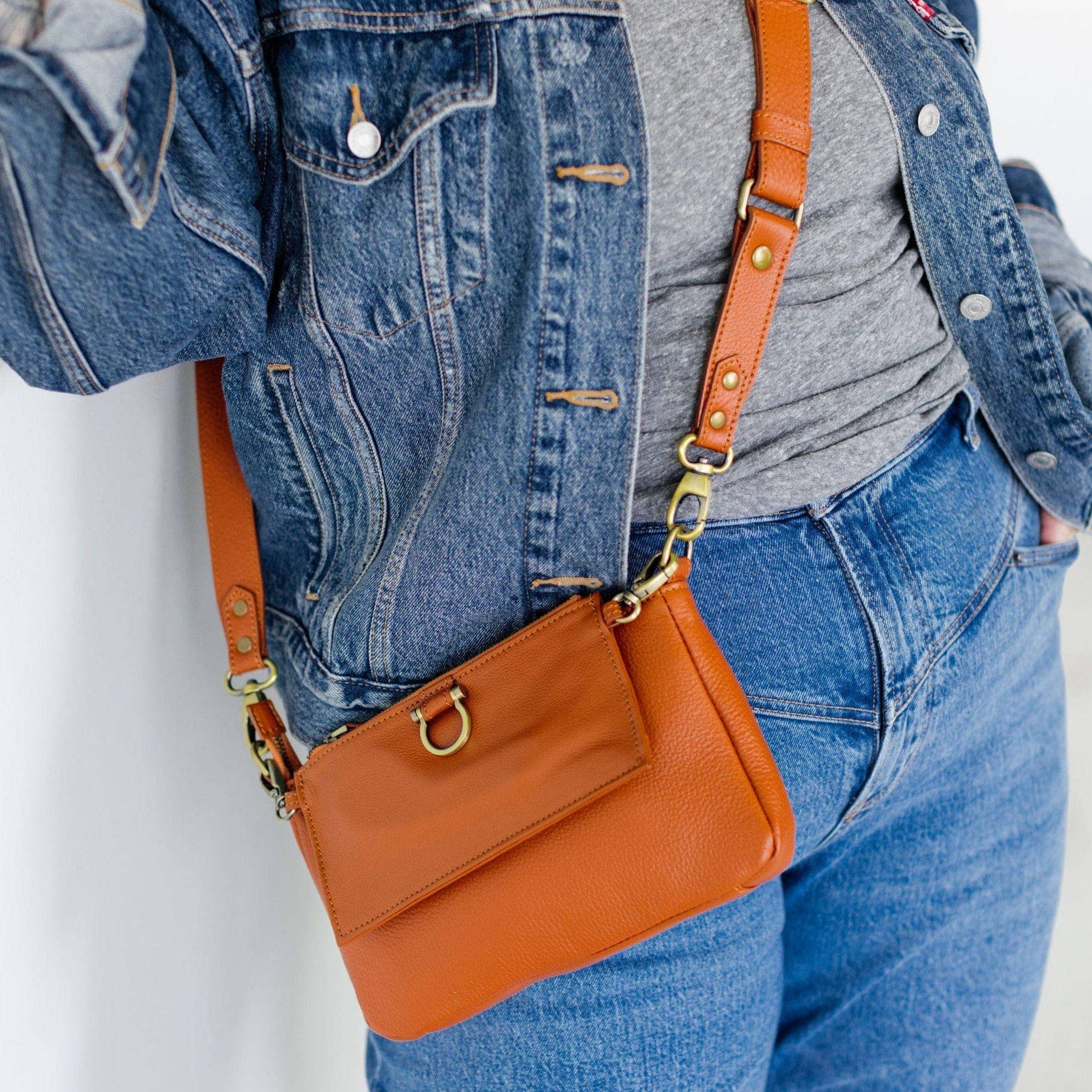 Sapahn - Wholesale Crossbody Bag - Women's - AE Crossbody Wristlet Wallet165