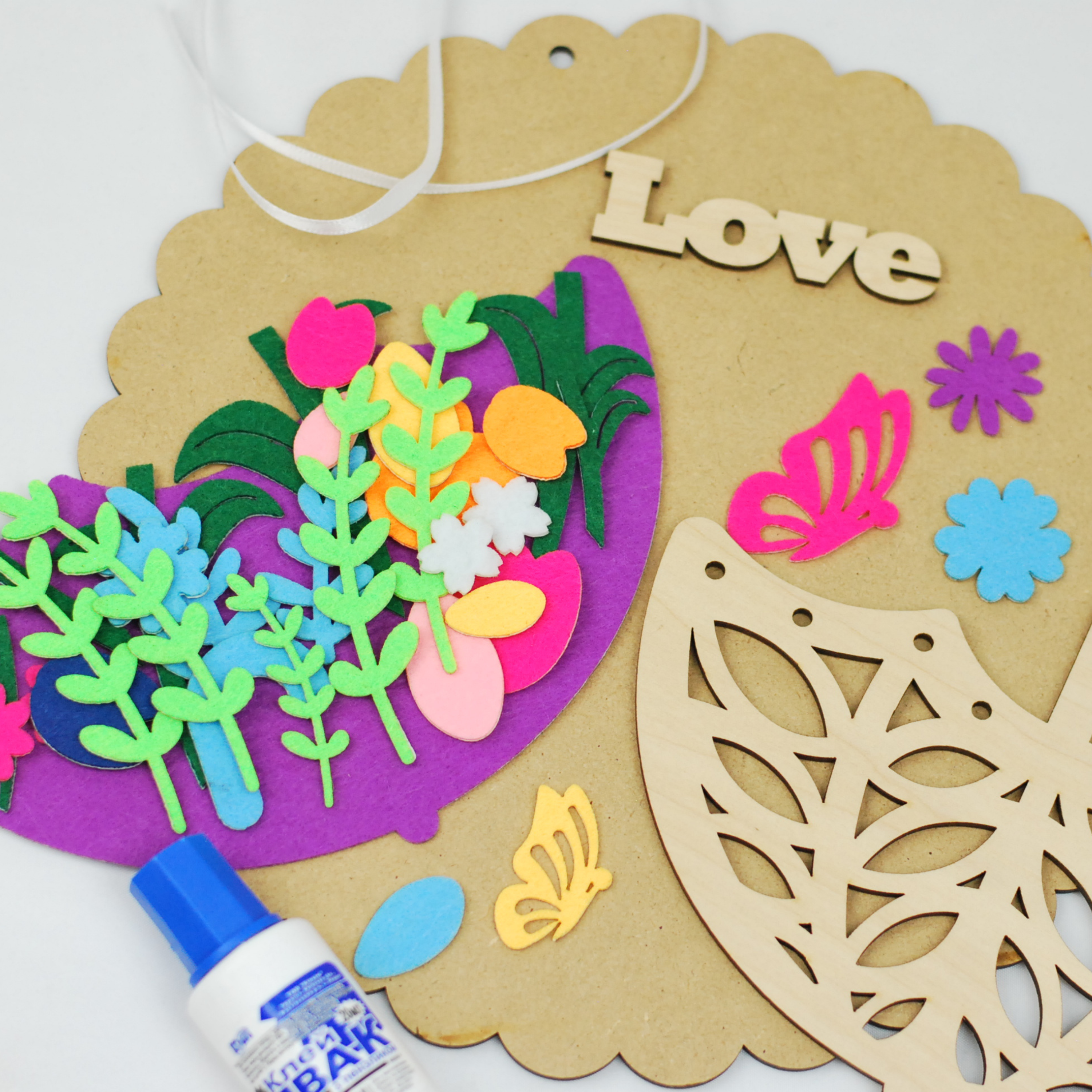 Fainotoys – wholesale DIY-pysselkit - Barn – APLI Krapli - APLI Krapli Filttygapplikationskit Kärlek Barn Sömnadshantverk Förskuren filt & säker nål Åldrar 6+3